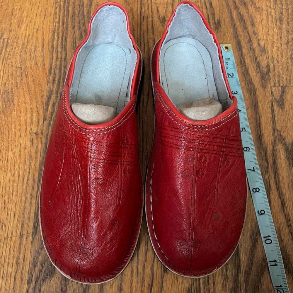 Handmade Moroccan Leather Slippers, unisex